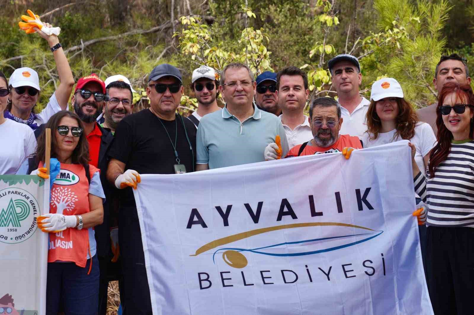 ayvalik-ta-dunya-temizlik-gunu-kutlandi