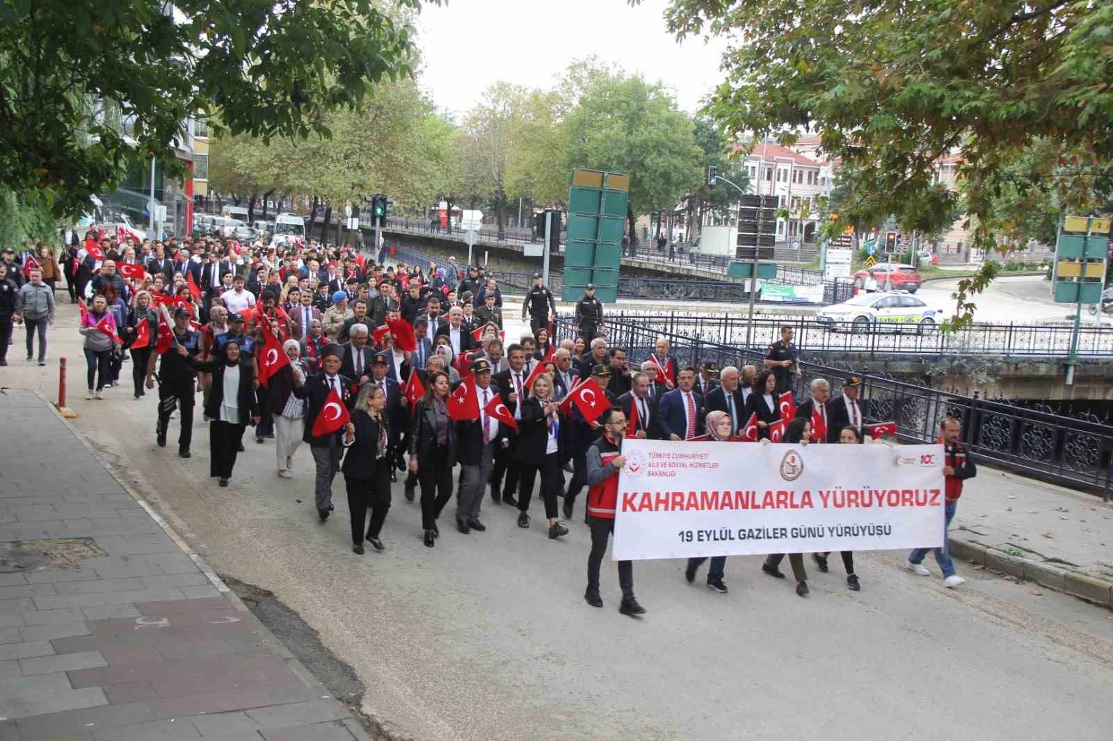 kastamonu-da-gaziler-gunu-ne-ozel-yuruyus