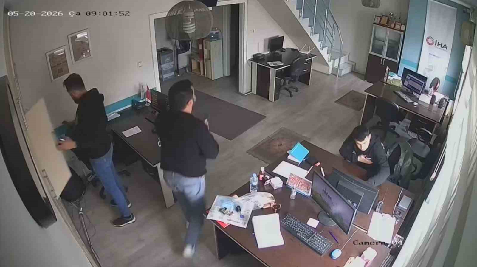 kayseri-de-deprem-ani-kamerada