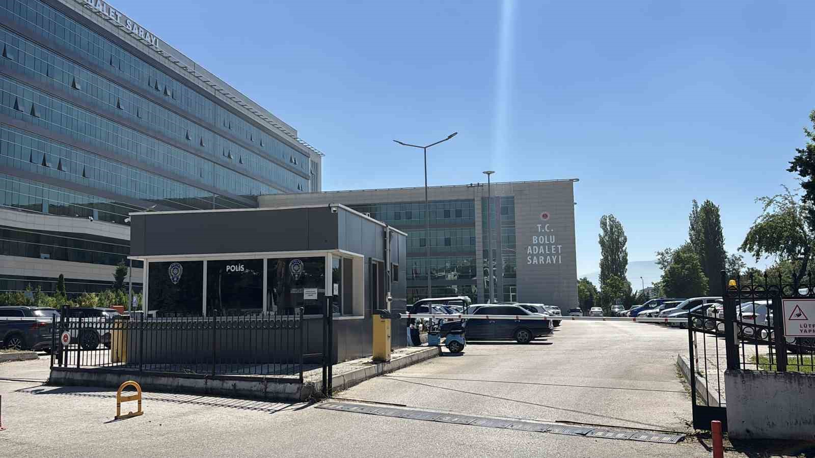 bolu-adliyesinde-hsk-kararnamesi-7-isim-gitti-4-isim-geldi