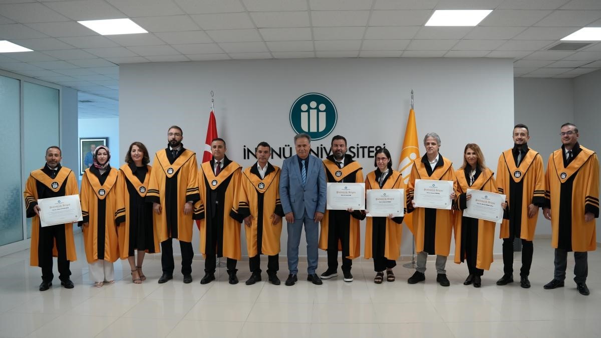 inonu-universitesinde-akademik-yukselme-toreni
