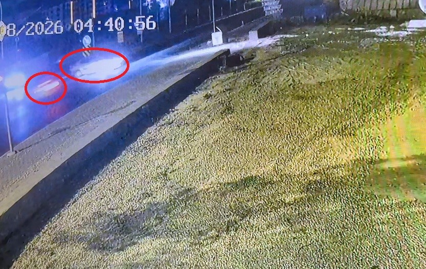 antalya-da-iki-otomobil-carpisti-2-olu-3-yarali