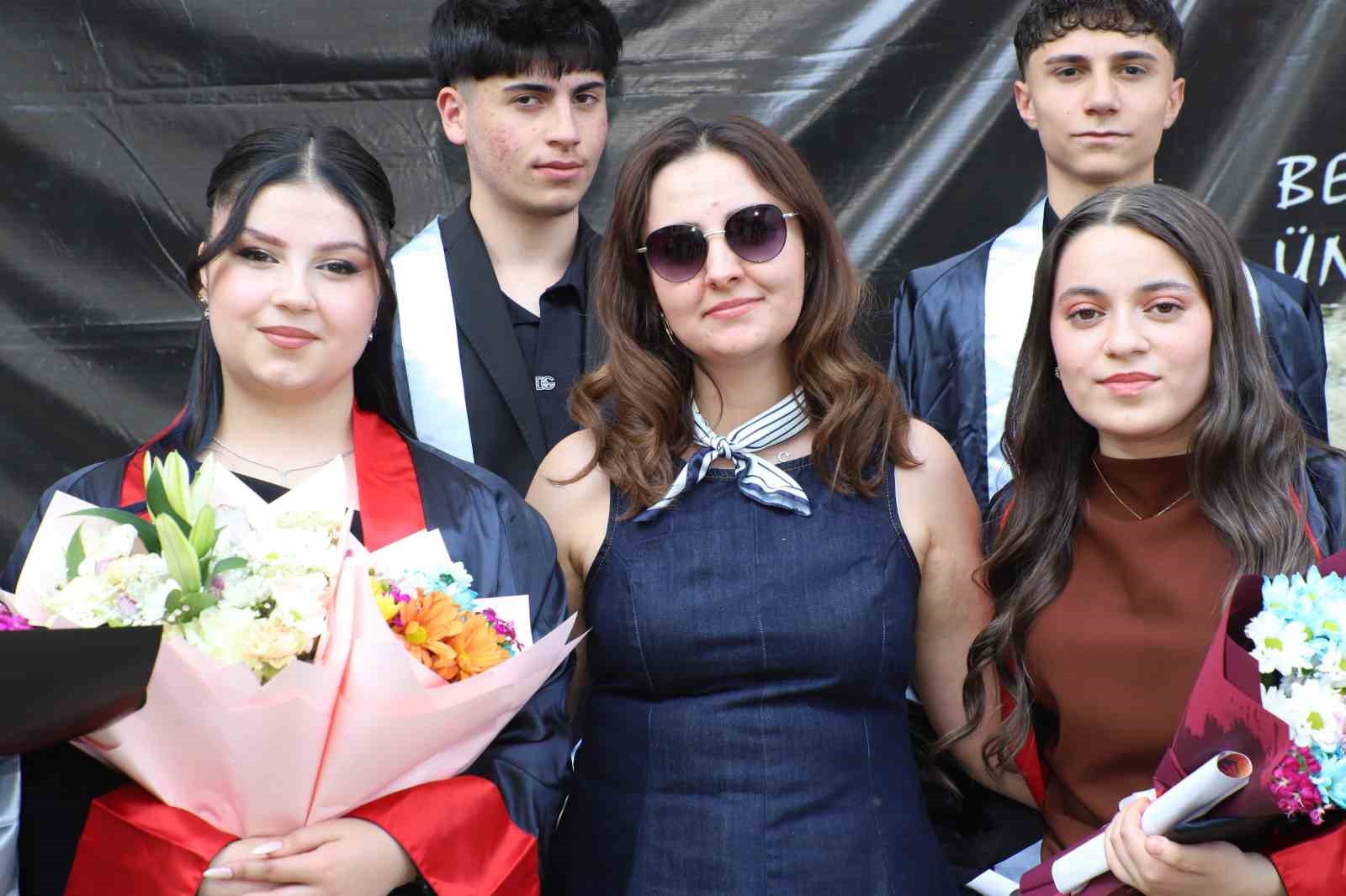 hakkari-de-mezuniyet-heyecani