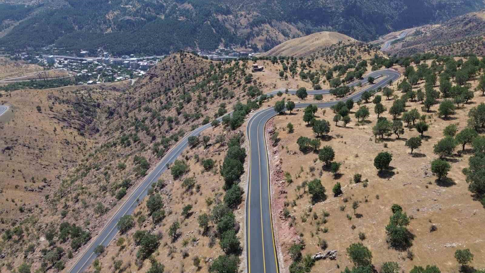baykan-da-yol-ve-ulasim-altyapisi-guclendiriliyor