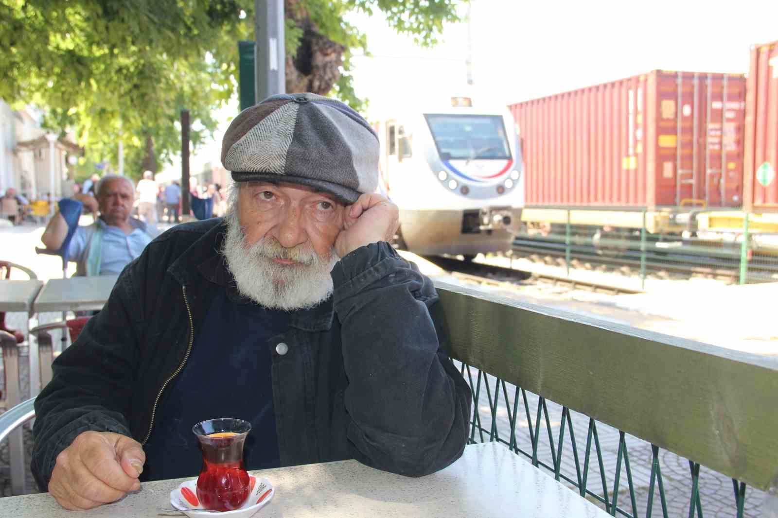 evsiz-kaldi-trenler-evi-oldu