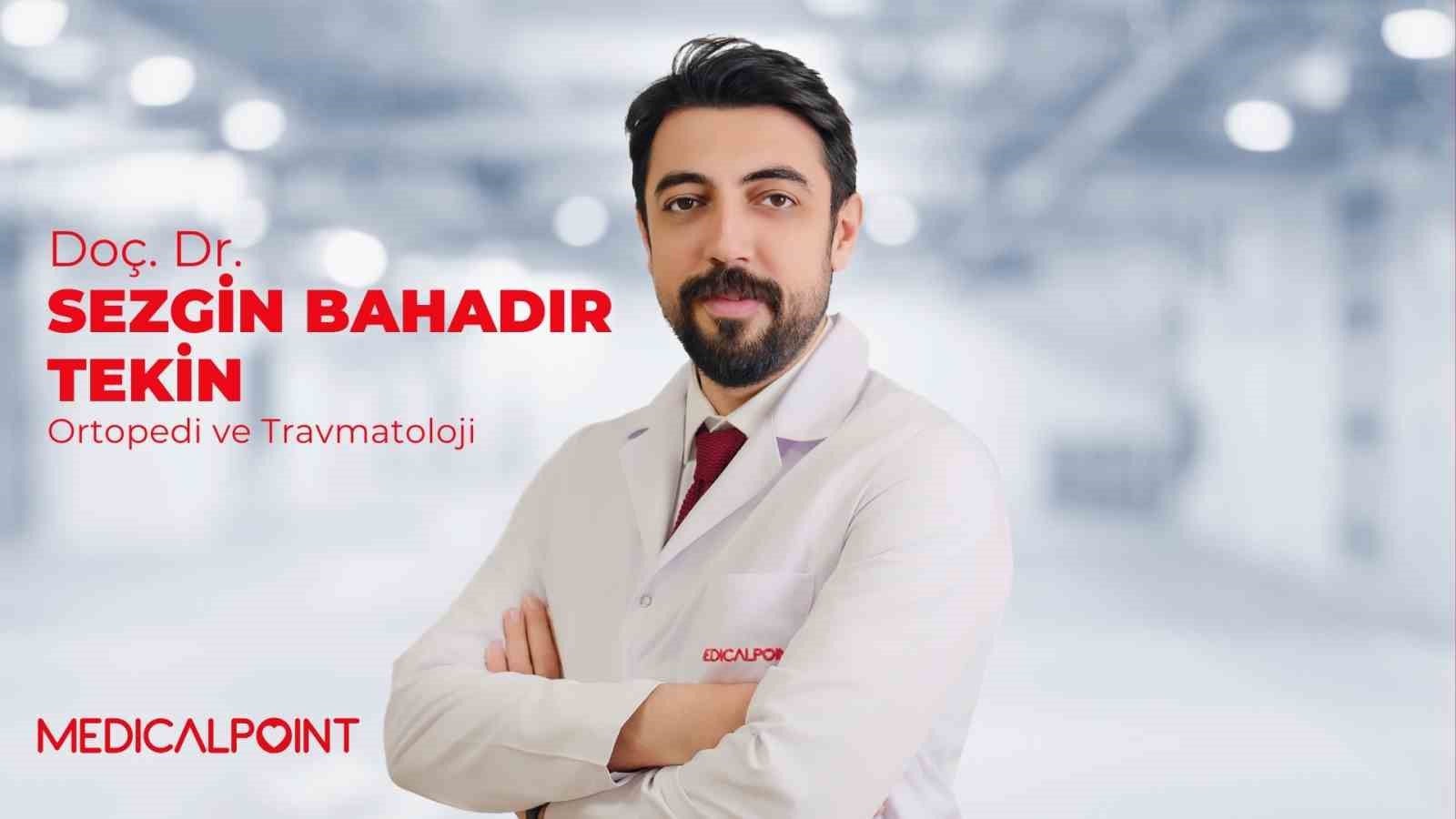 doc-dr-tekin-skolyoz-erken-taniyla-kontrol-altina-alinabilir