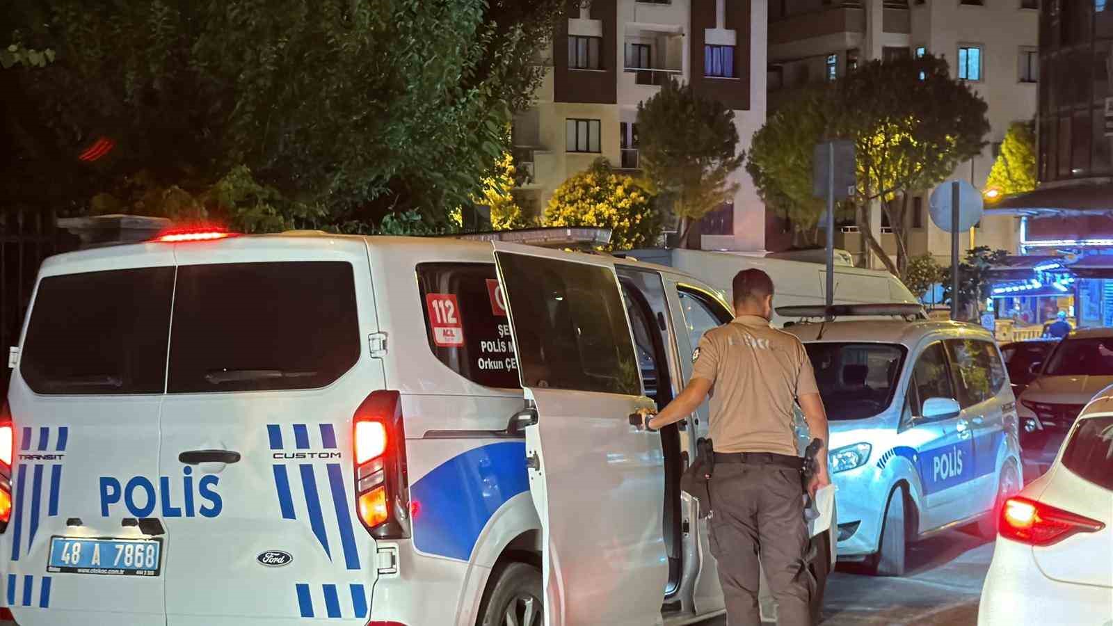 chp-deki-butlan-kavgasi-mugla-da-sokaga-tasti