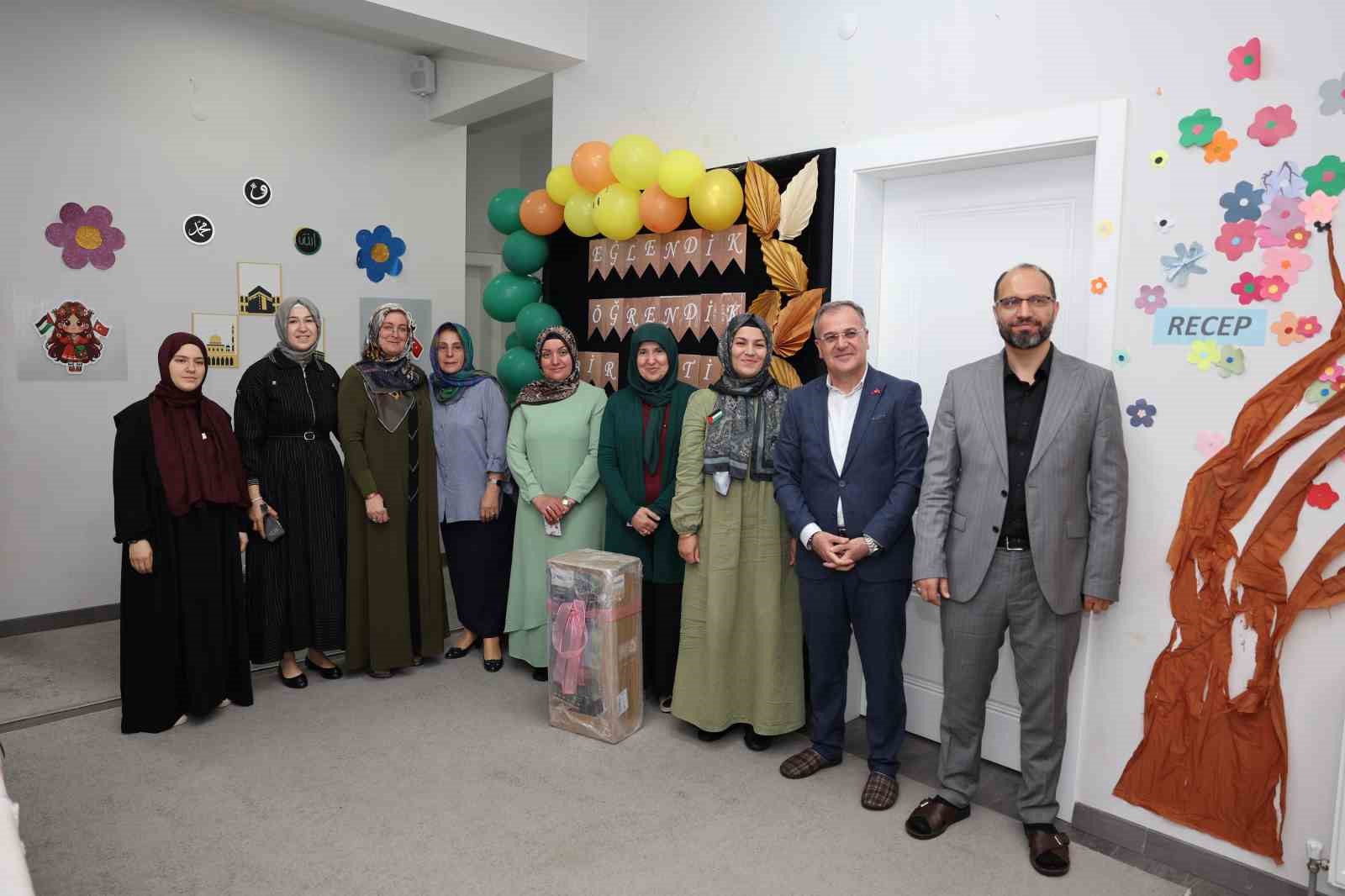 baskan-ozdogan-kur-an-i-hayatimiza-rehber-edinmek-buyuk-bir-degerdir
