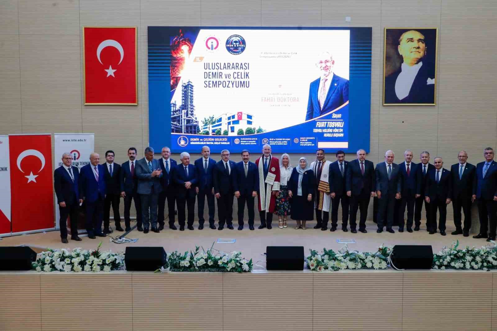 vali-masatli-uluslararasi-demir-ve-celik-sempozyumu-na-katildi
