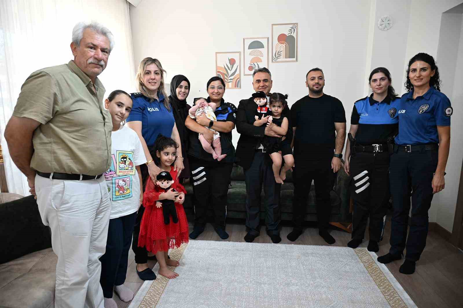 elazig-il-emniyet-muduru-karan-gazi-polisle-bir-araya-geldi