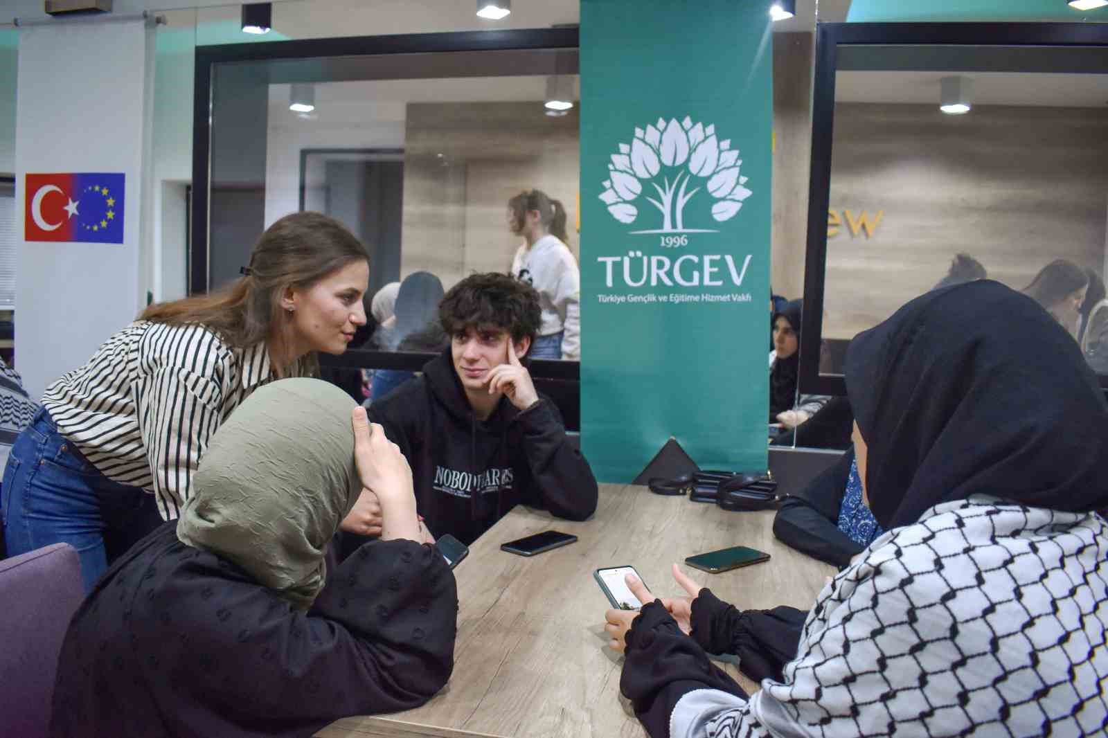 turgev-uc-ulkeden-gencleri-genc-ag-da-bulusturuyor