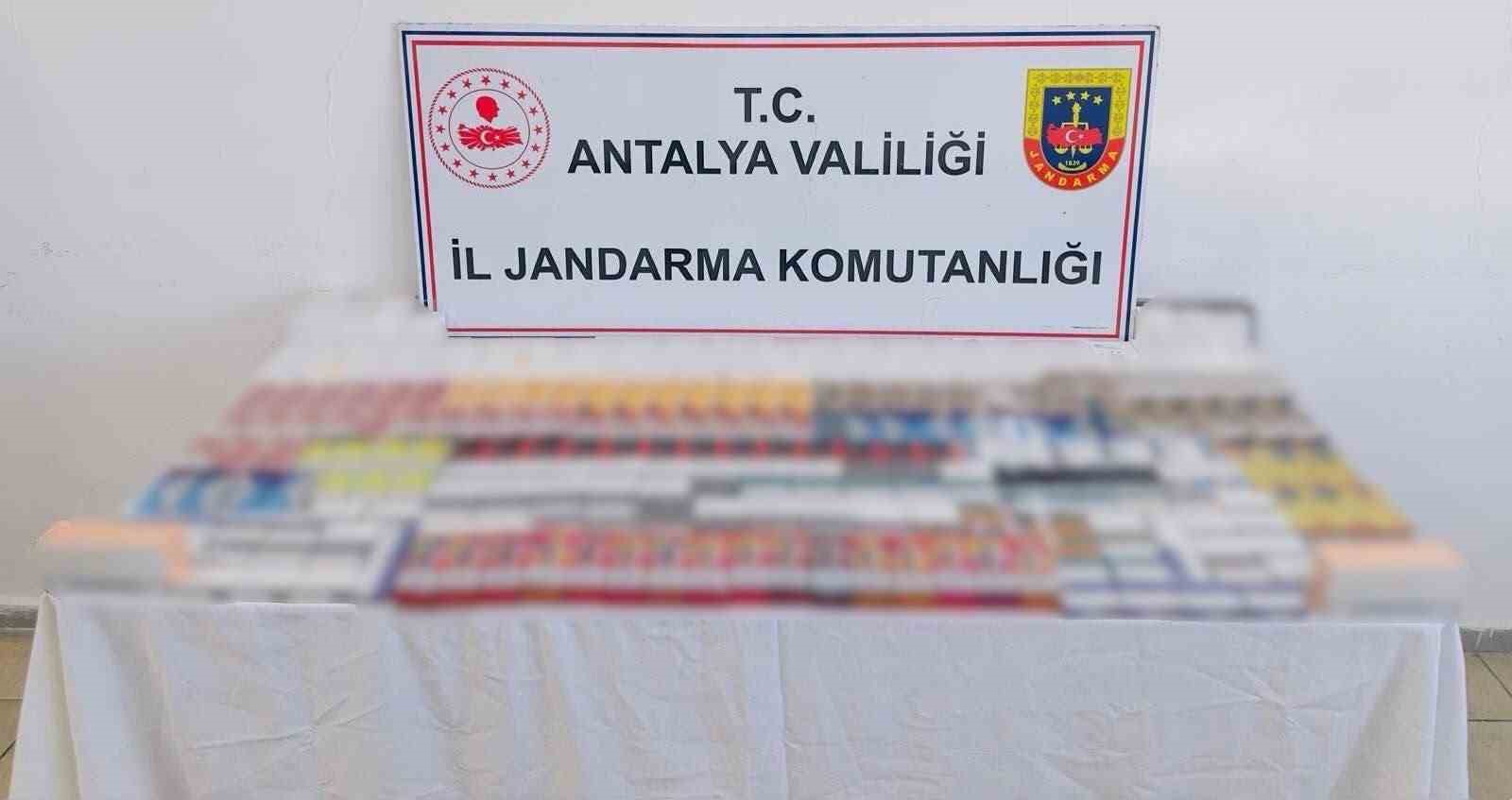 kemer-de-cok-sayida-kacak-urun-ele-gecirildi