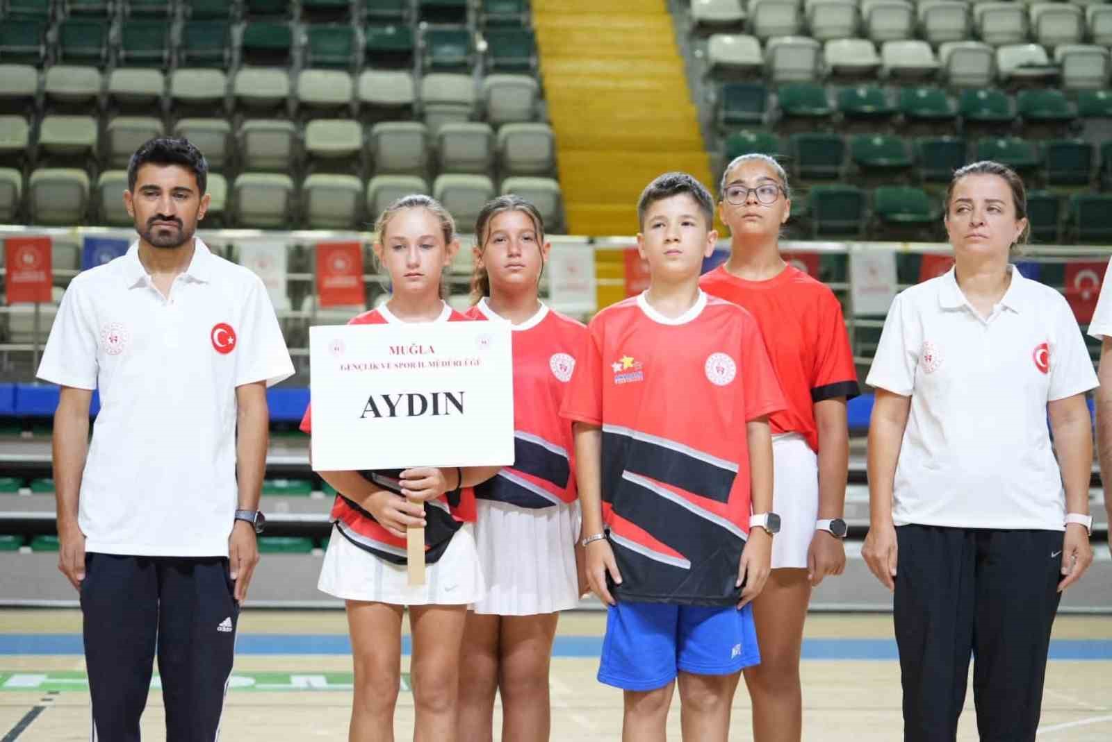 mugla-gelecegin-tenis-yildizlarina-ev-sahipligi-yapiyor