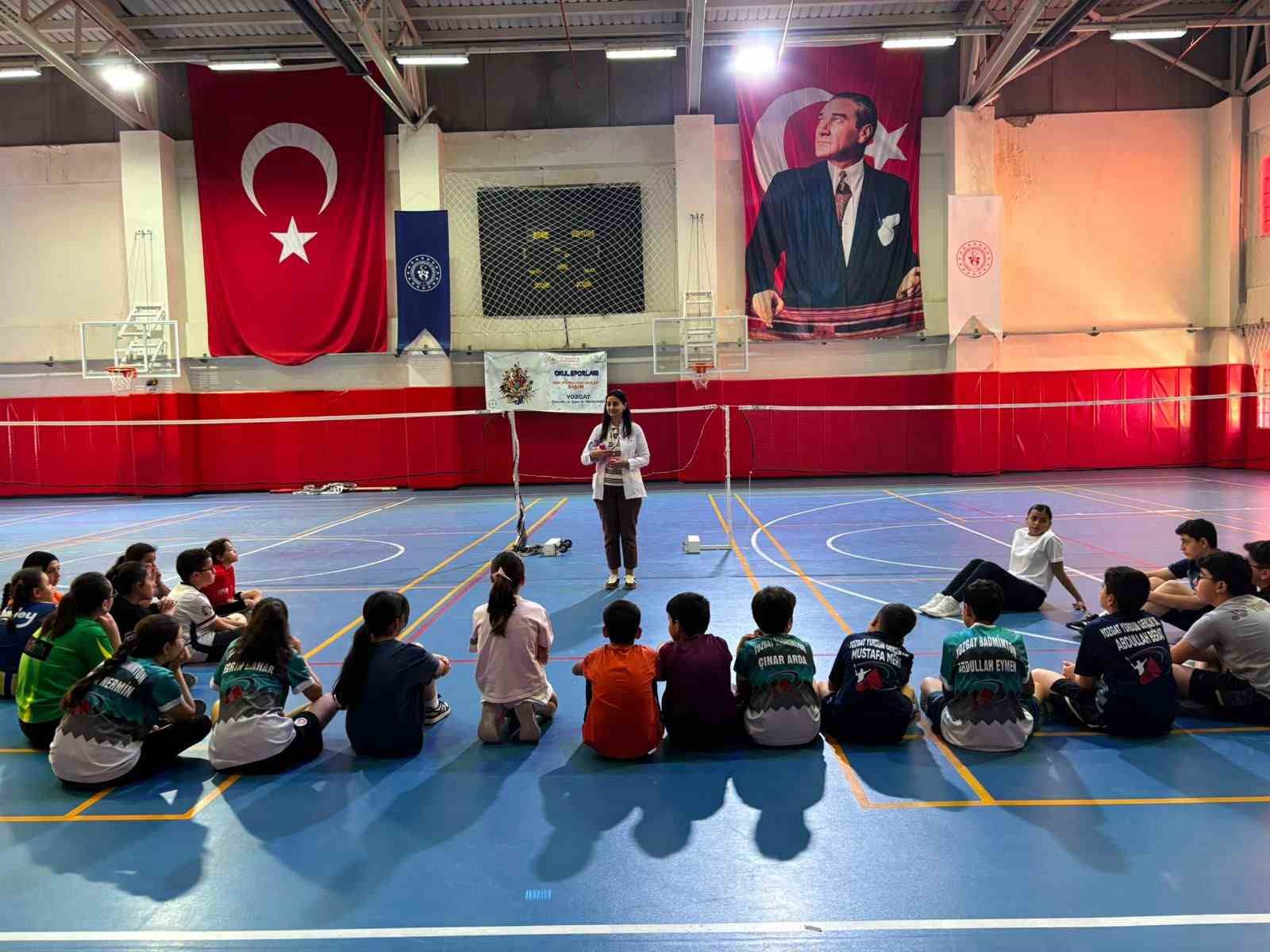 yaz-spor-okullari-nda-256-cocuga-agiz-dis-sagligi-egitimi-verildi