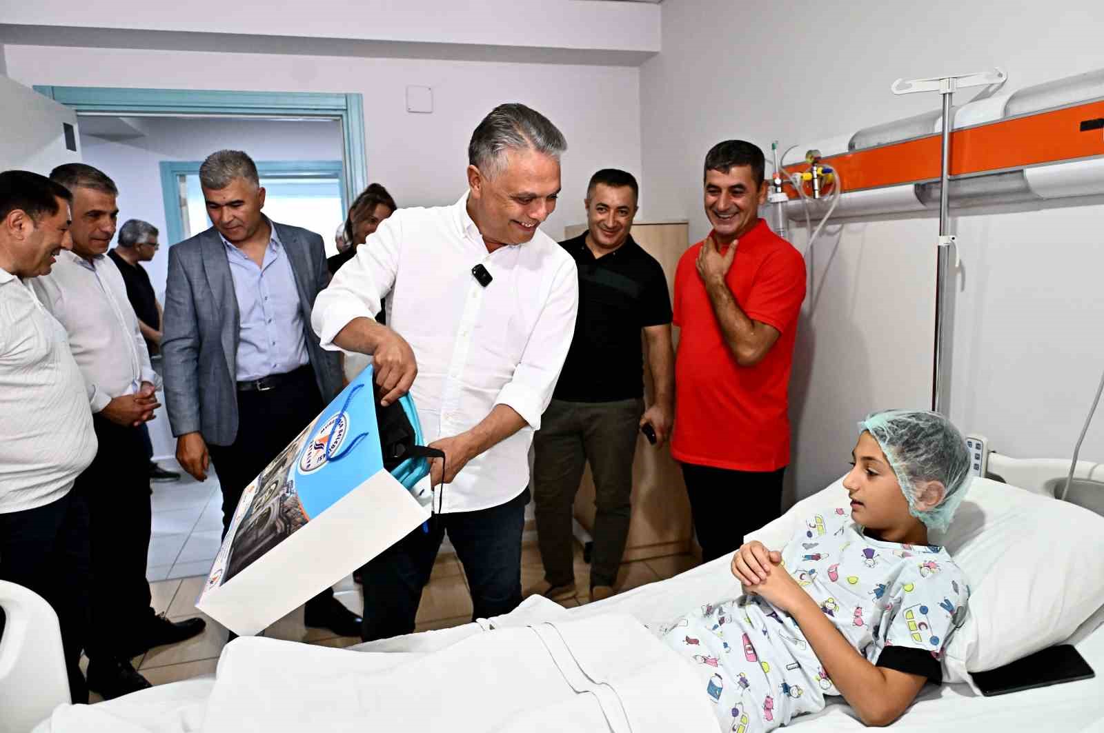 baskan-uysal-dan-sunnet-olan-cocuklara-ziyaret