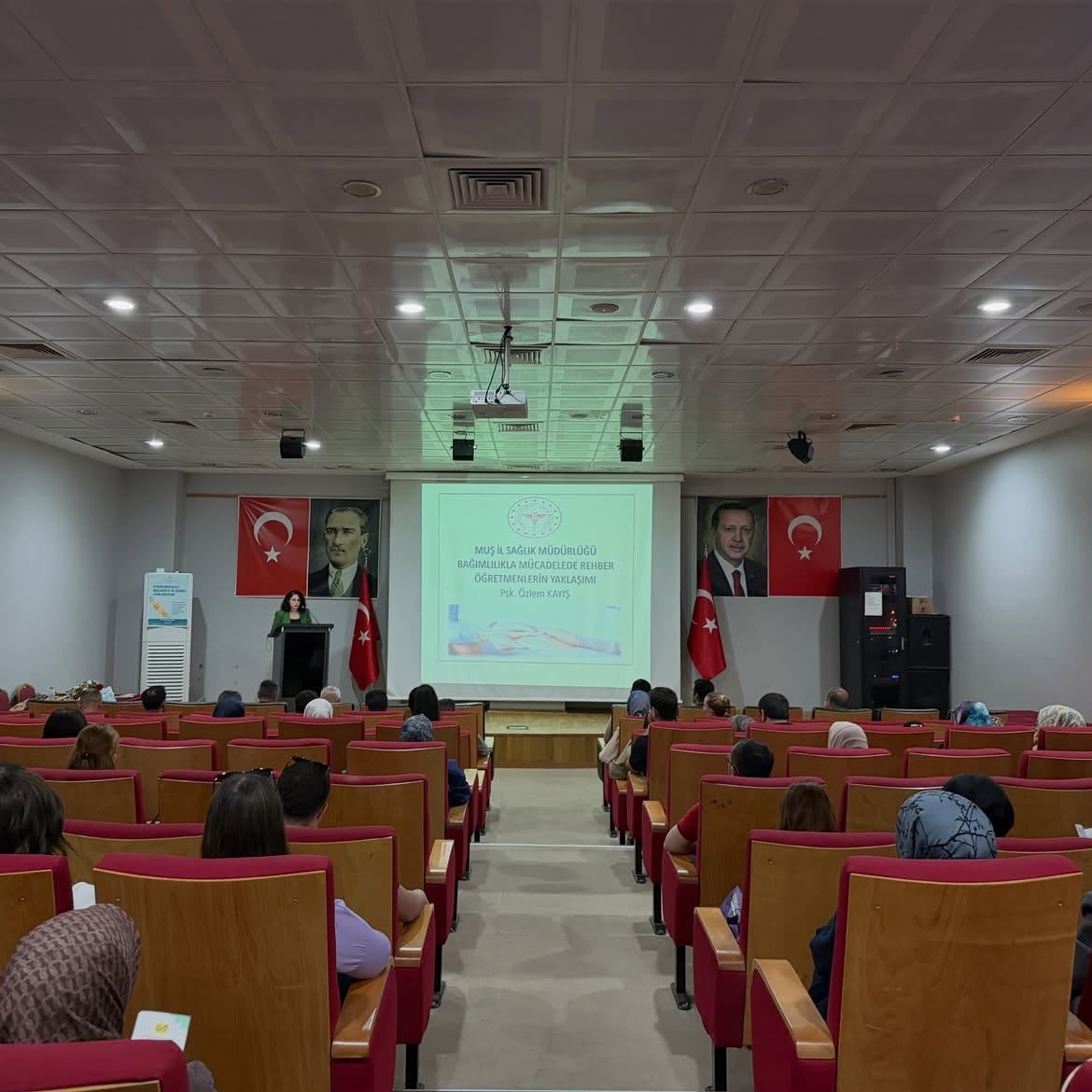 mus-ta-rehber-ogretmenlere-bagimlilikla-mucadele-egitimi