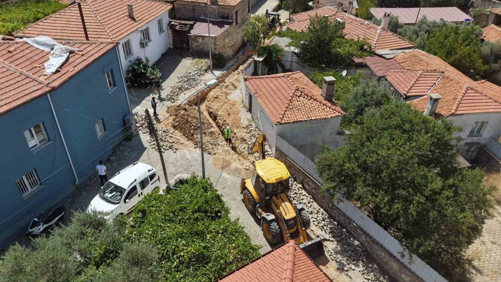 mentese-yerkesik-te-4-kilometrelik-su-isale-hatti-yenileniyor
