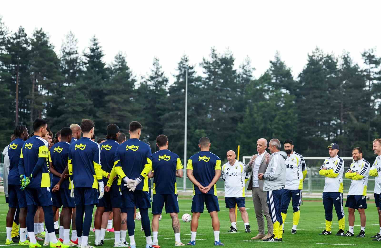 fenerbahce-topuk-yaylasi-nda-hazirliklarini-surduruyor