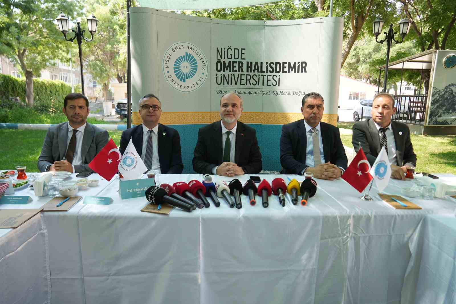 nohu-gelecegin-meslekleri-ve-guclu-altyapisiyla-universite-adaylarini-bekliyor
