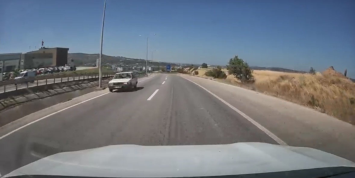 canakkale-de-ters-yonde-giden-surucu-yakalandi-3-12-promil-alkollu-cikti
