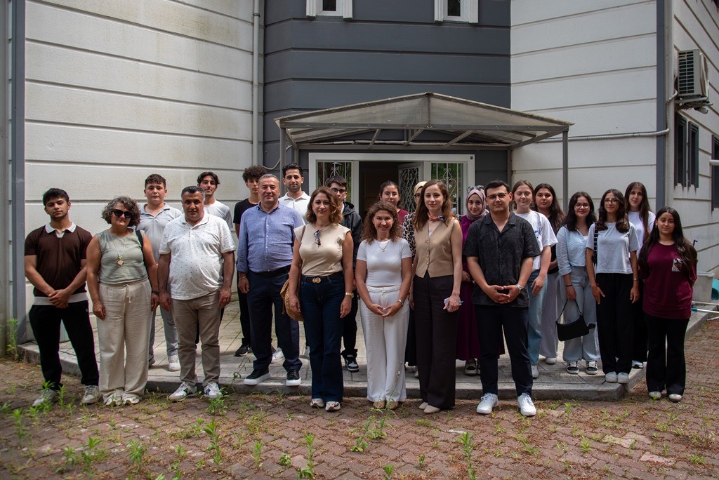 omu-bilim-kafe-de-gelecegin-meslekleri-serisi-basladi
