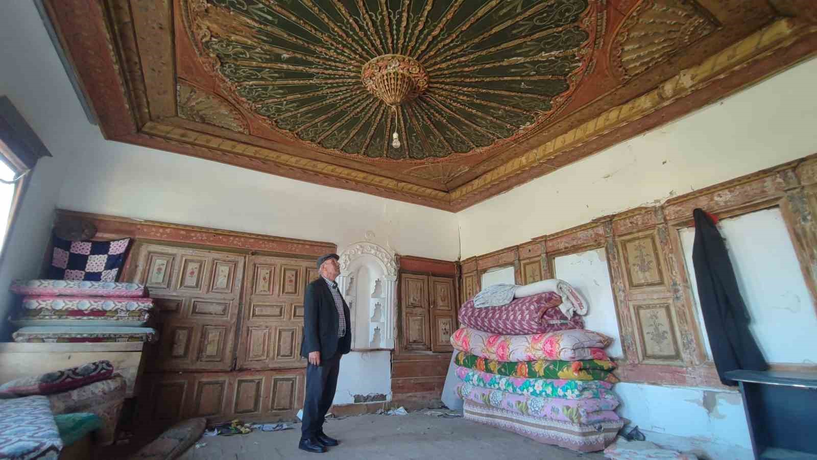 200-yillik-karacabey-konagi-ve-tarihi-hamami-ilgi-bekliyor