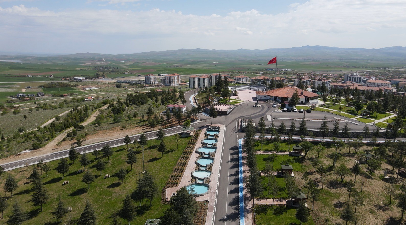 millet-bahcesiyle-ilcenin-cehresi-degisti