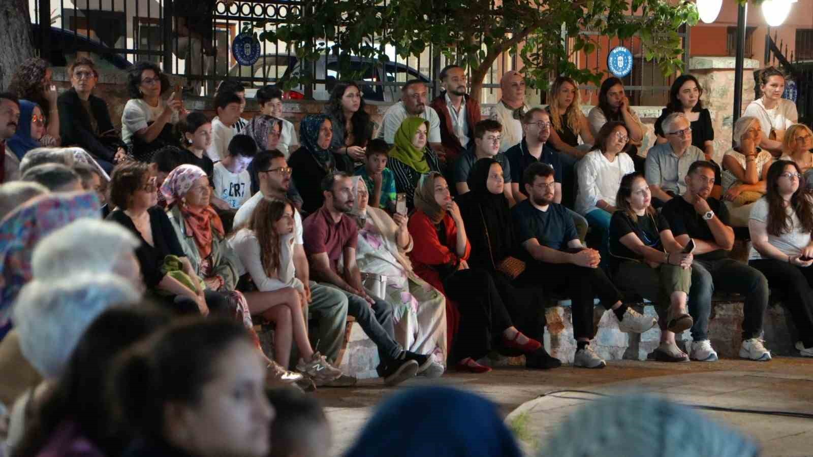 bursa-da-ikinci-zaman-anlatisi