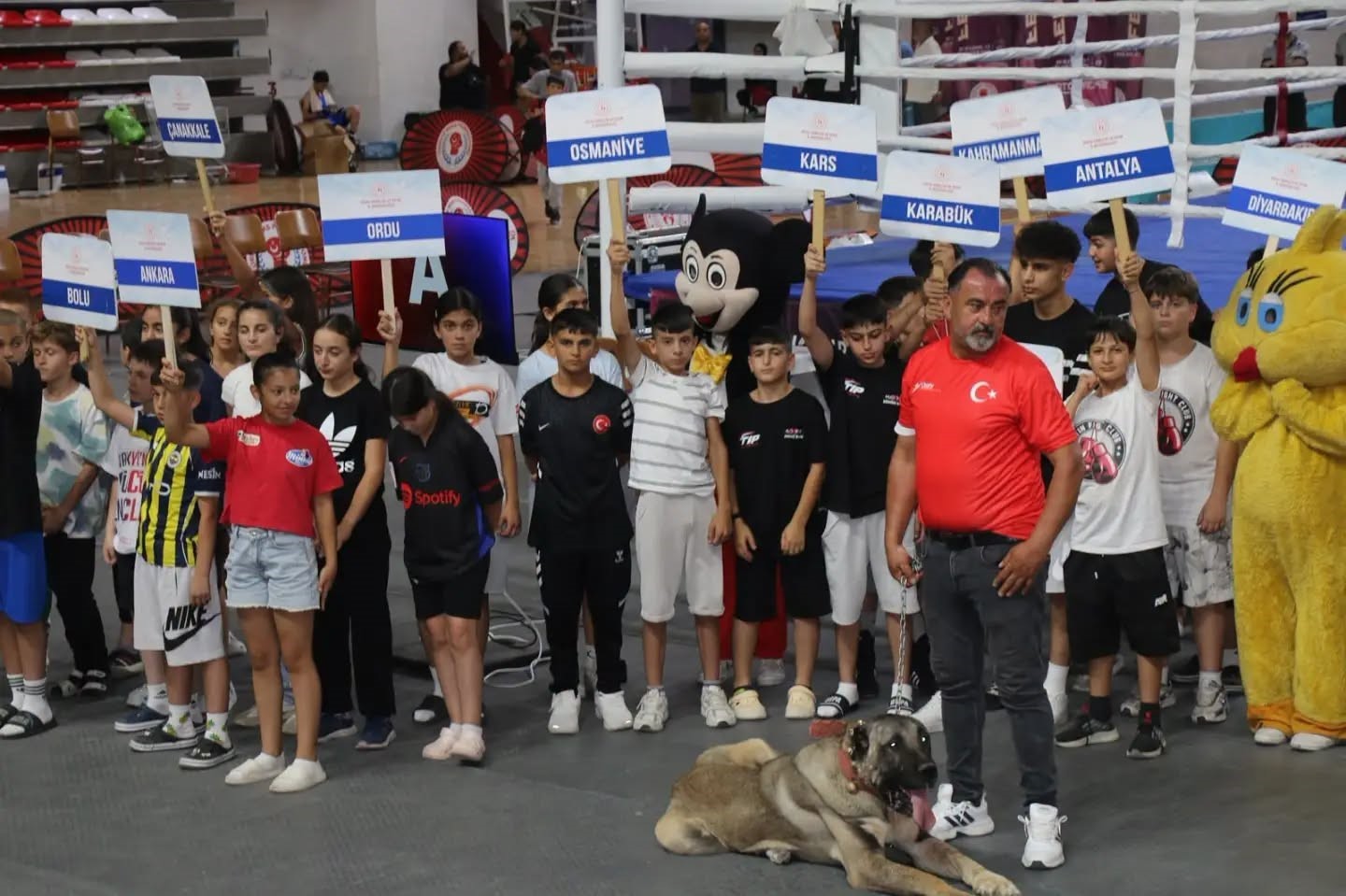 turkiye-ferdi-boks-sampiyonasi-nin-acilis-seremonisi-yapildi