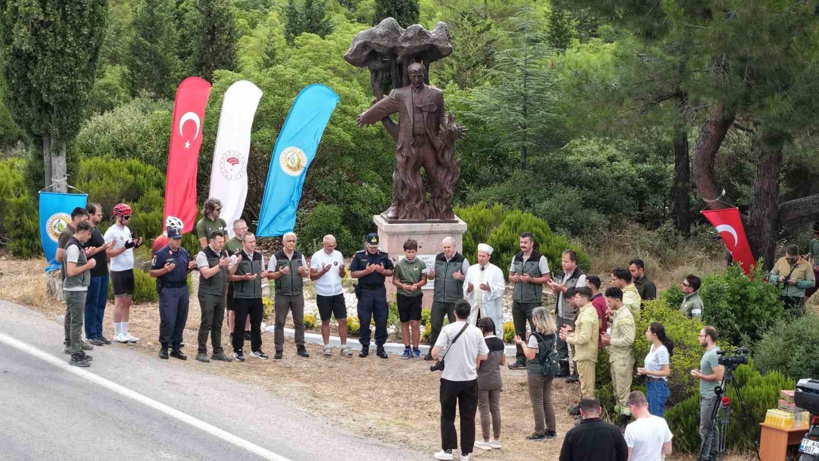 canakkale-de-32-yil-once-sehit-olan-orman-bolge-muduru-ne-vefa