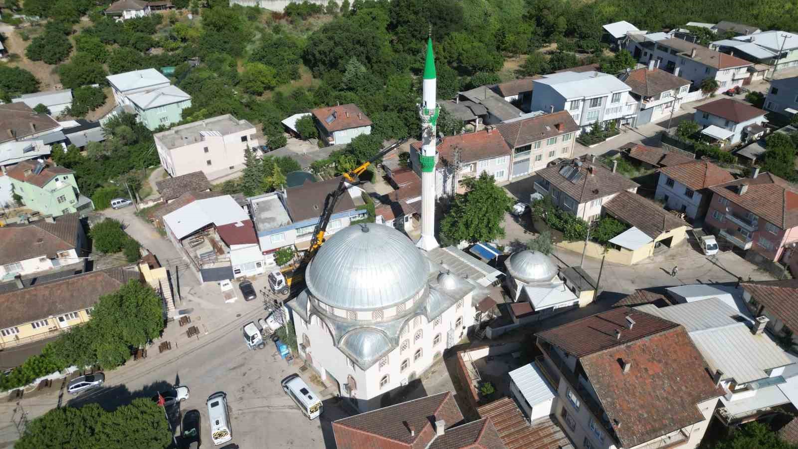 buyuksehir-eliyle-camiler-yenileniyor