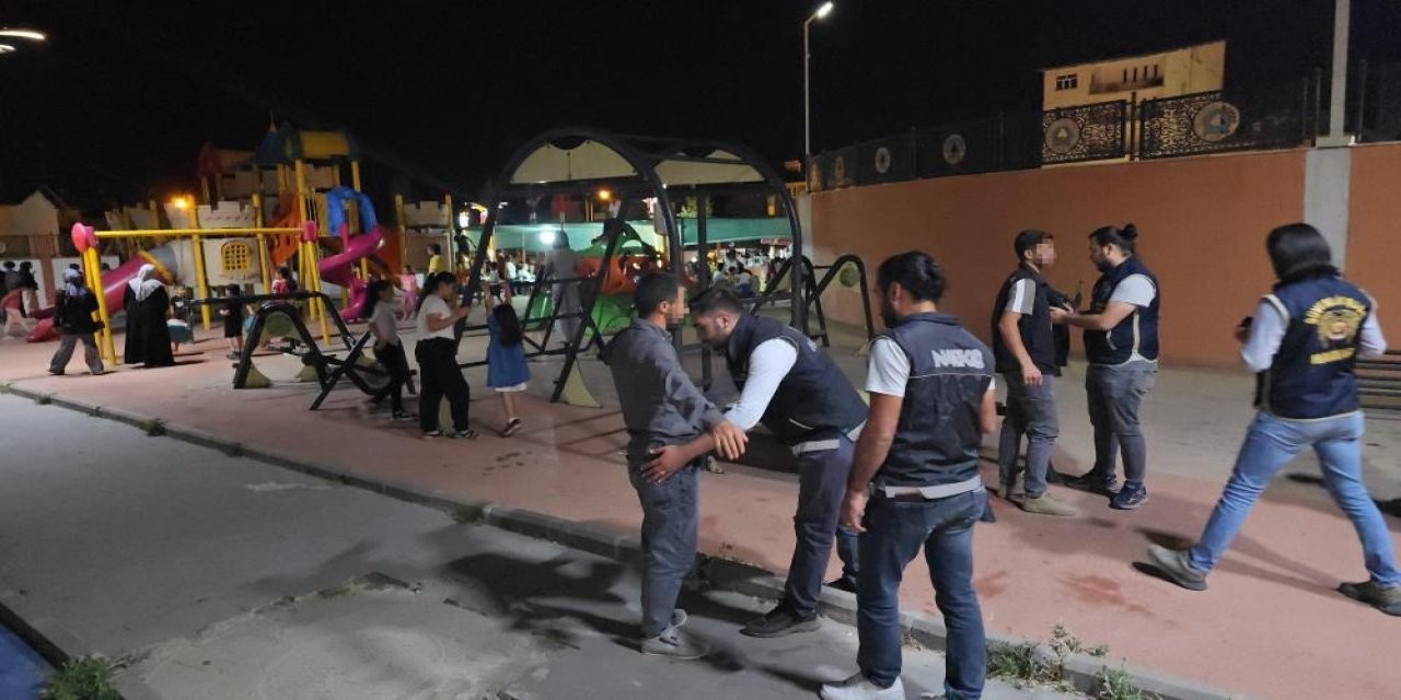hakkari-de-huzur-uygulamasi-279-arac-bin-220-kisi-kontrol-edildi