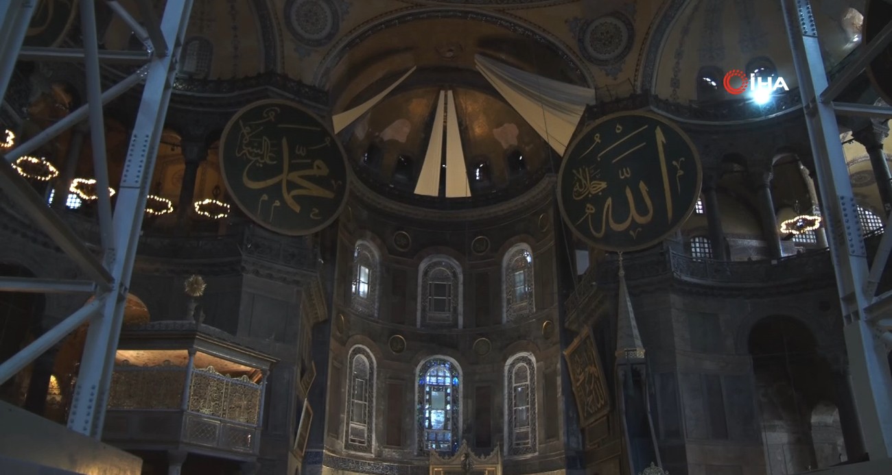 ayasofya-restorasyonunda-yeni-bir-asamaya-gecildi-dogu-yarim-kubbenin-restorasyonuna-baslayacagiz