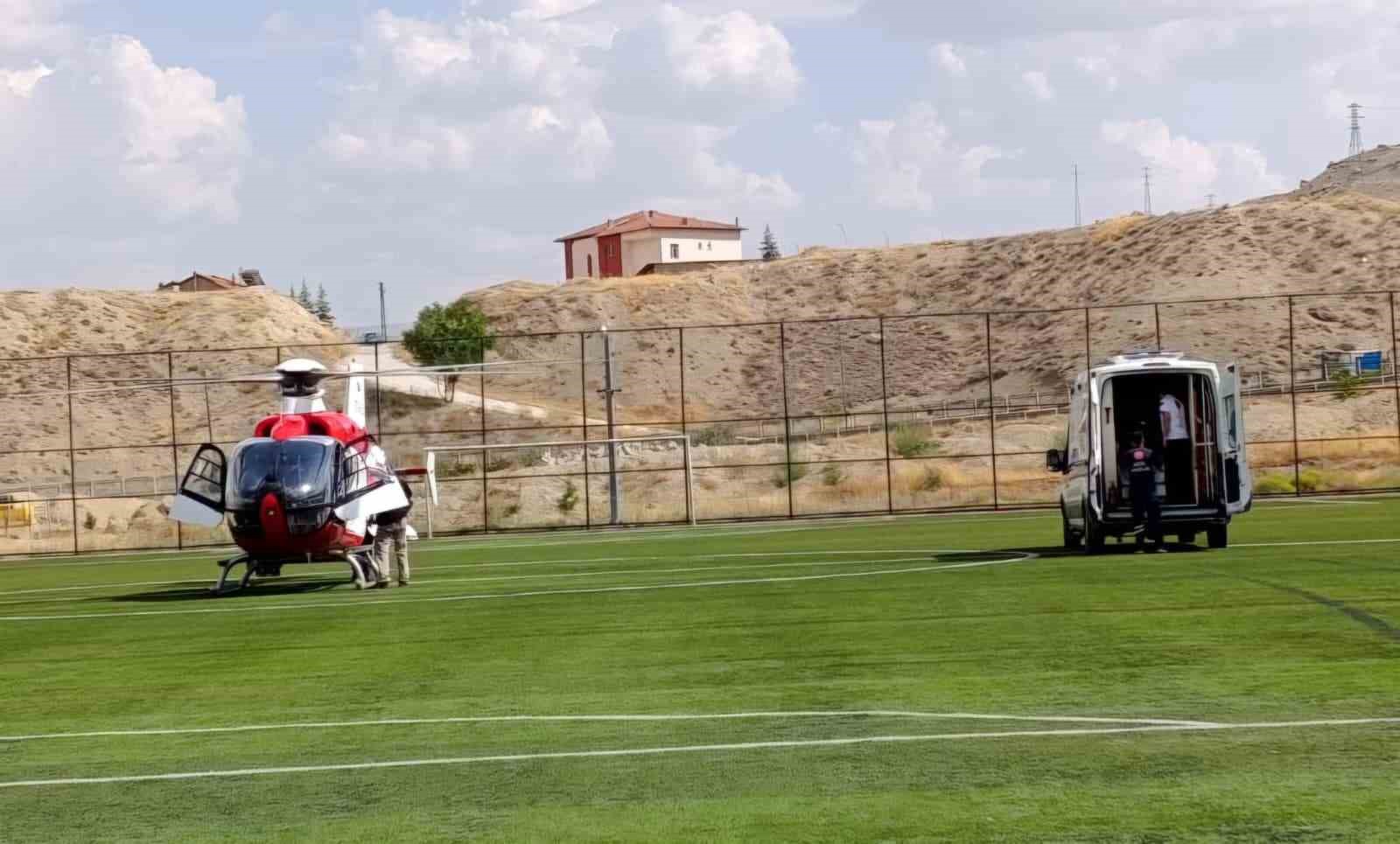 84-yasindaki-hasta-hava-ambulansiyla-malatya-ya-sevk-edildi