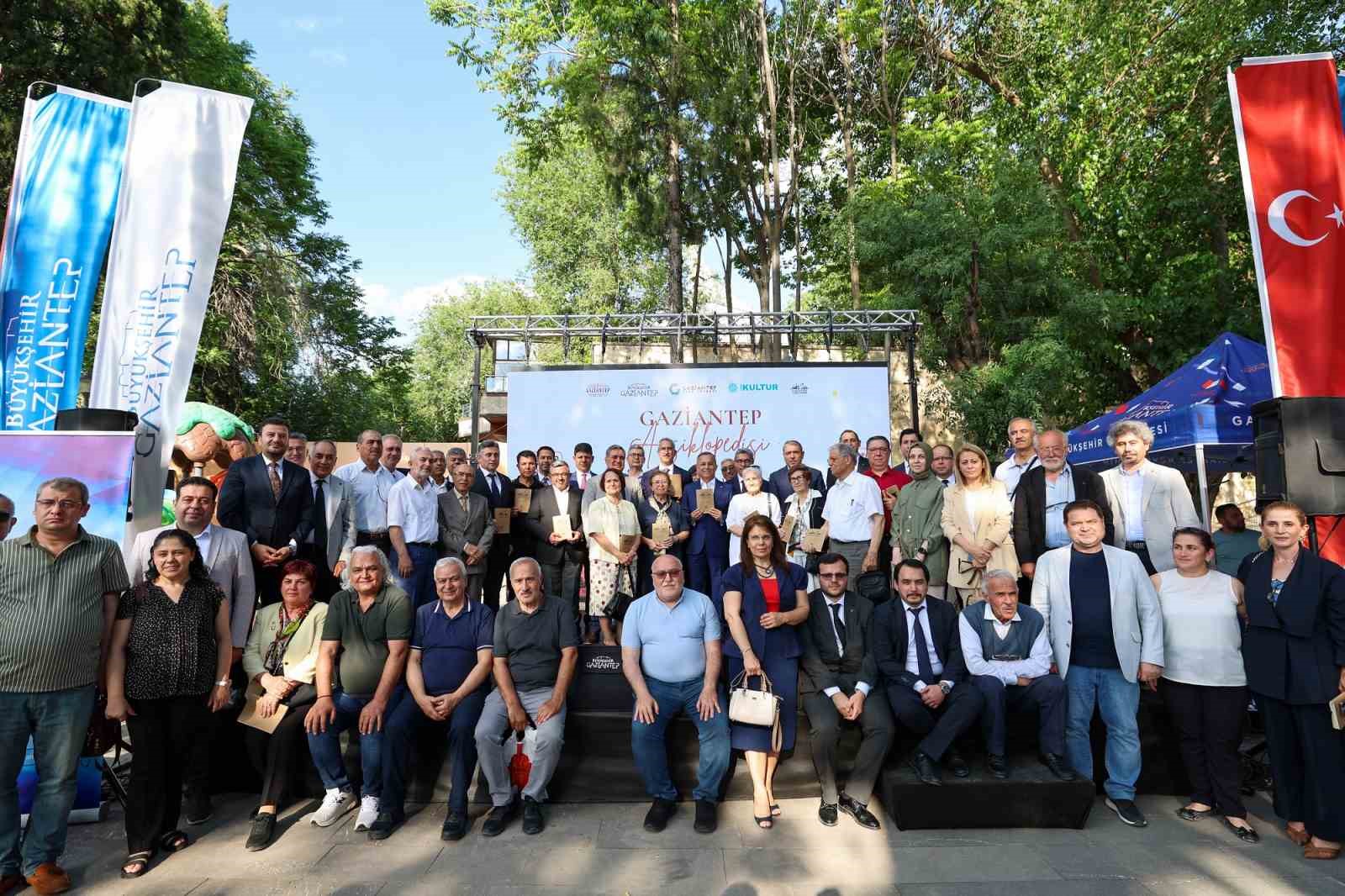gecmisin-gelecege-emaneti-gaziantep-ansiklopedisi-tanitildi