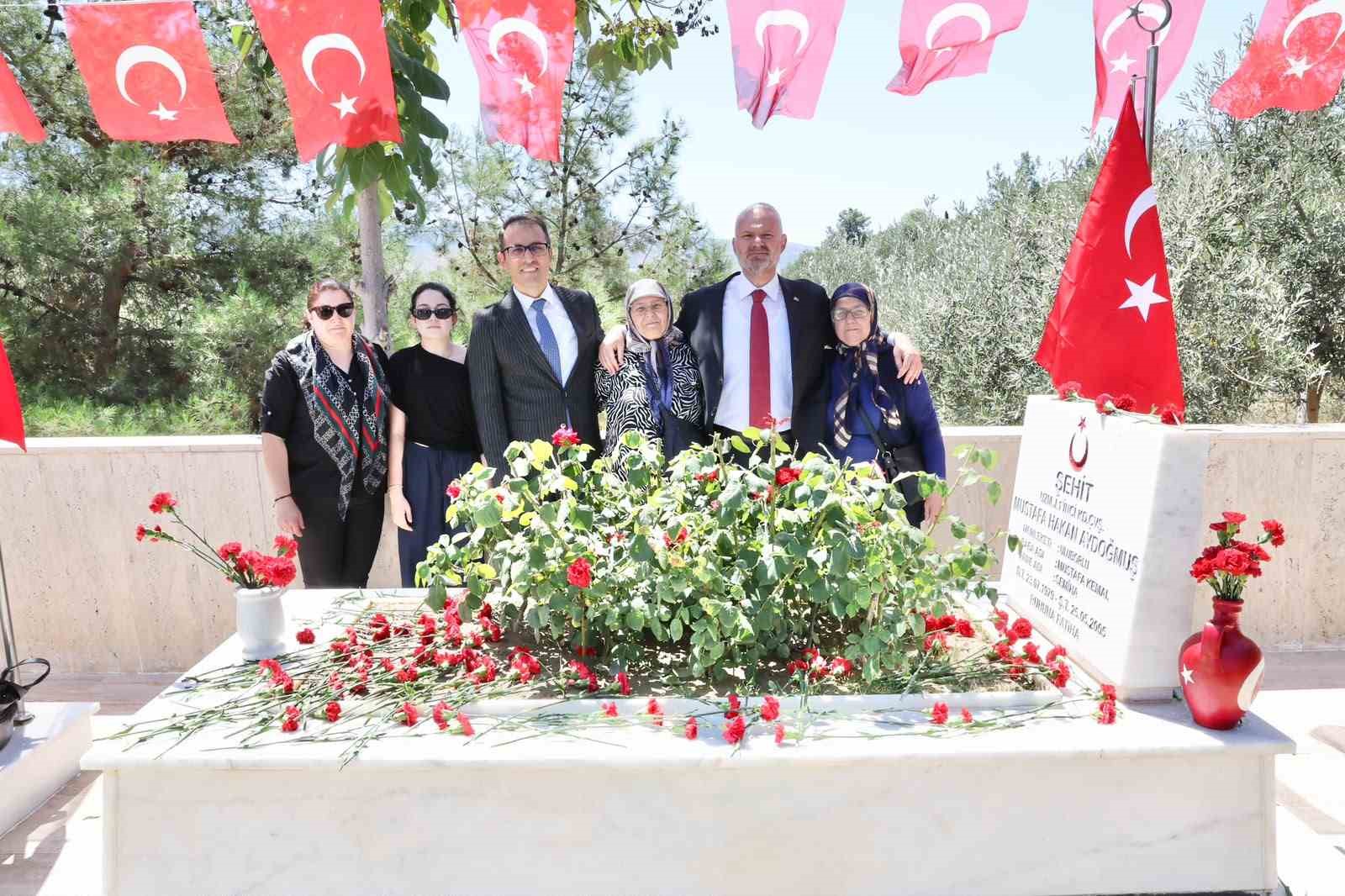 menemen-de-15-temmuz-sehitleri-dualarla-anildi