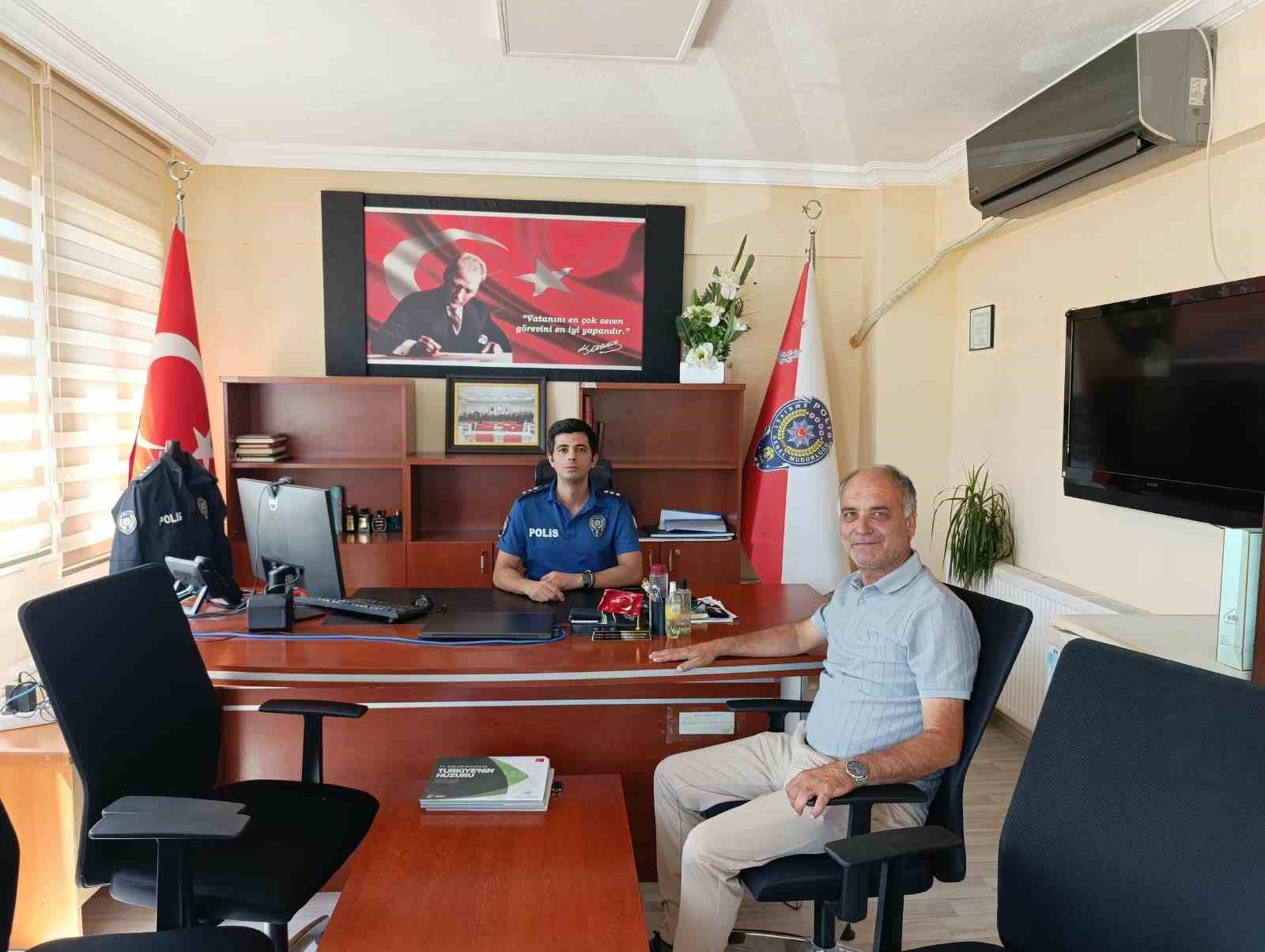 ilce-emniyet-amiri-terfi-etti