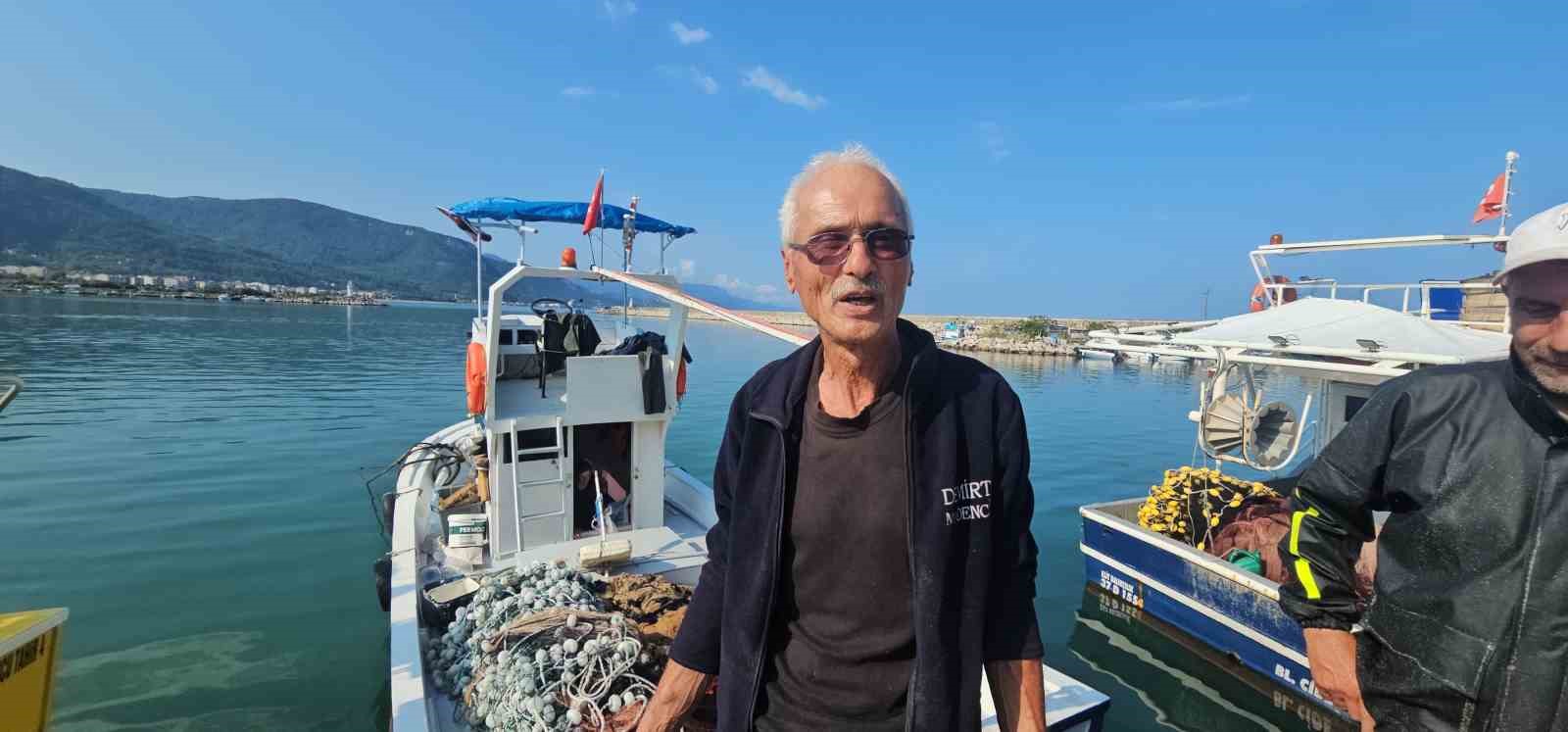 kastamonu-da-palamut-bollugu-tanesi-75-tl-ye-satiliyor