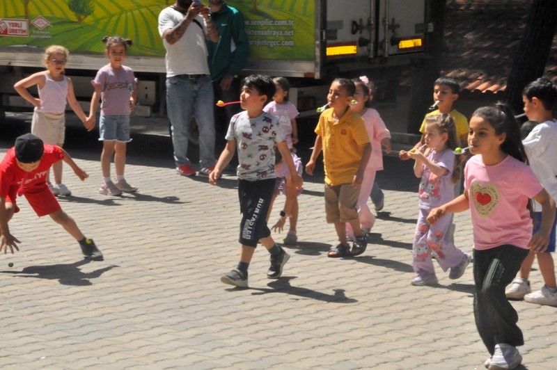 hem-piknik-yaptilar-hem-yaristilar