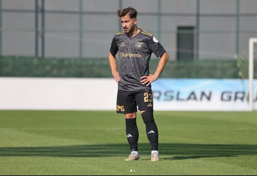 aliaga-fk-3-oyuncusuyla-yollarini-ayirdi