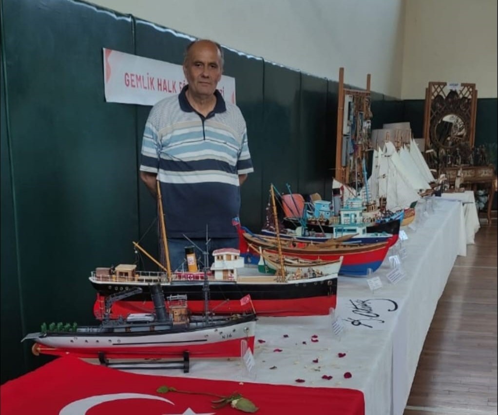 el-emegiyle-tarihe-yolculuk-savas-gemilerini-birebir-olcekle-uretiyor
