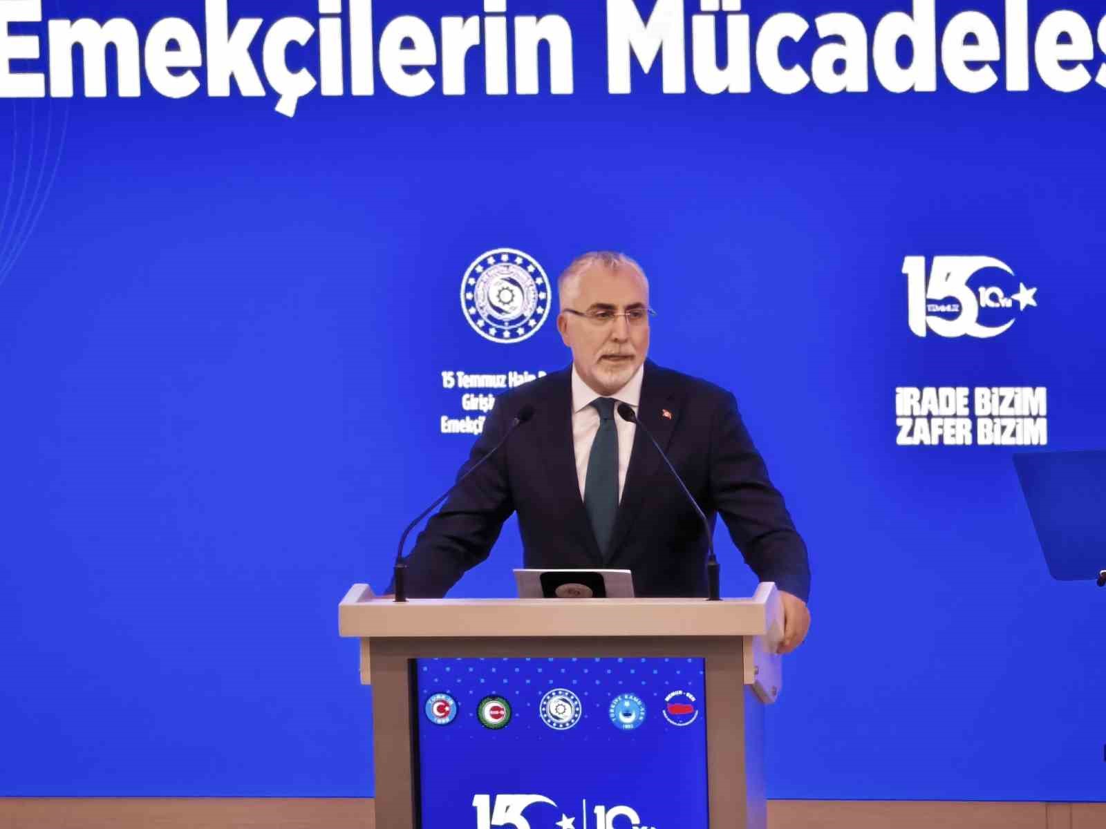 bakan-isikhan-15-temmuz-gecesi-sendikalarimizin-sergiledigi-tavir-da-demokrasi-tarihimiz-acisindan-son-derece-onemlidir