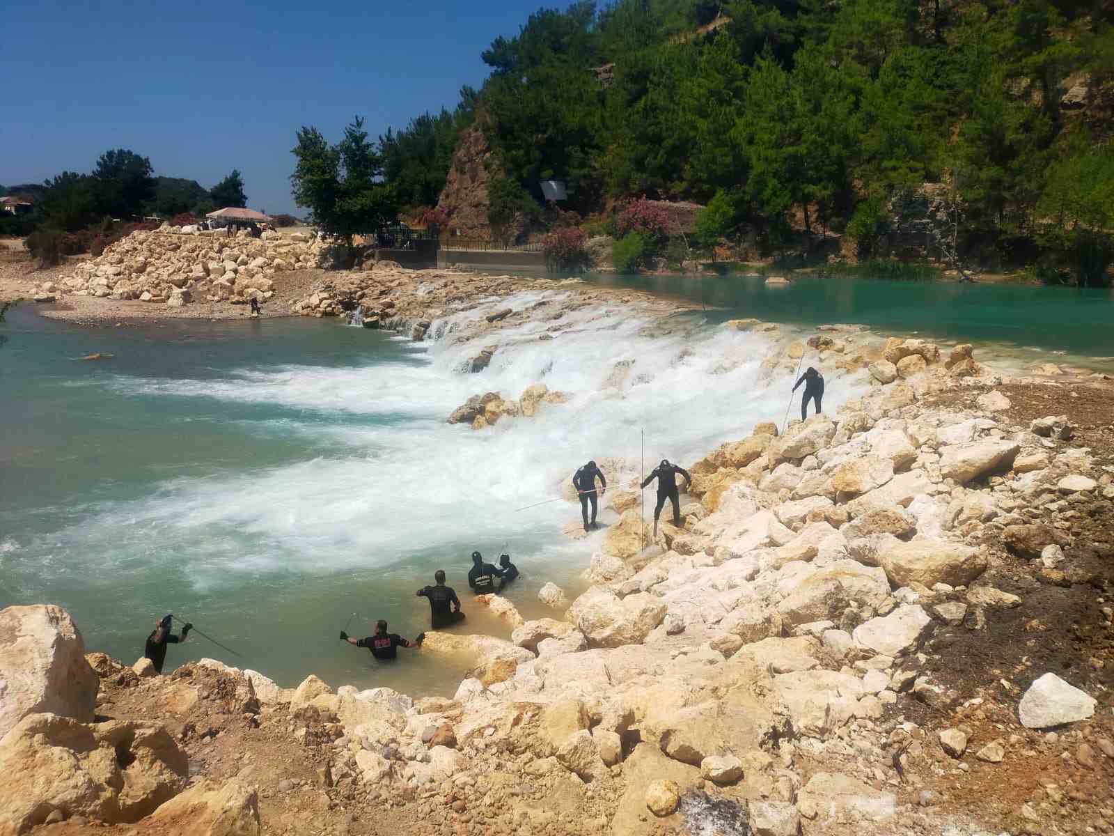 manavgat-ta-cayda-kaybolan-genc-13-gundur-araniyor
