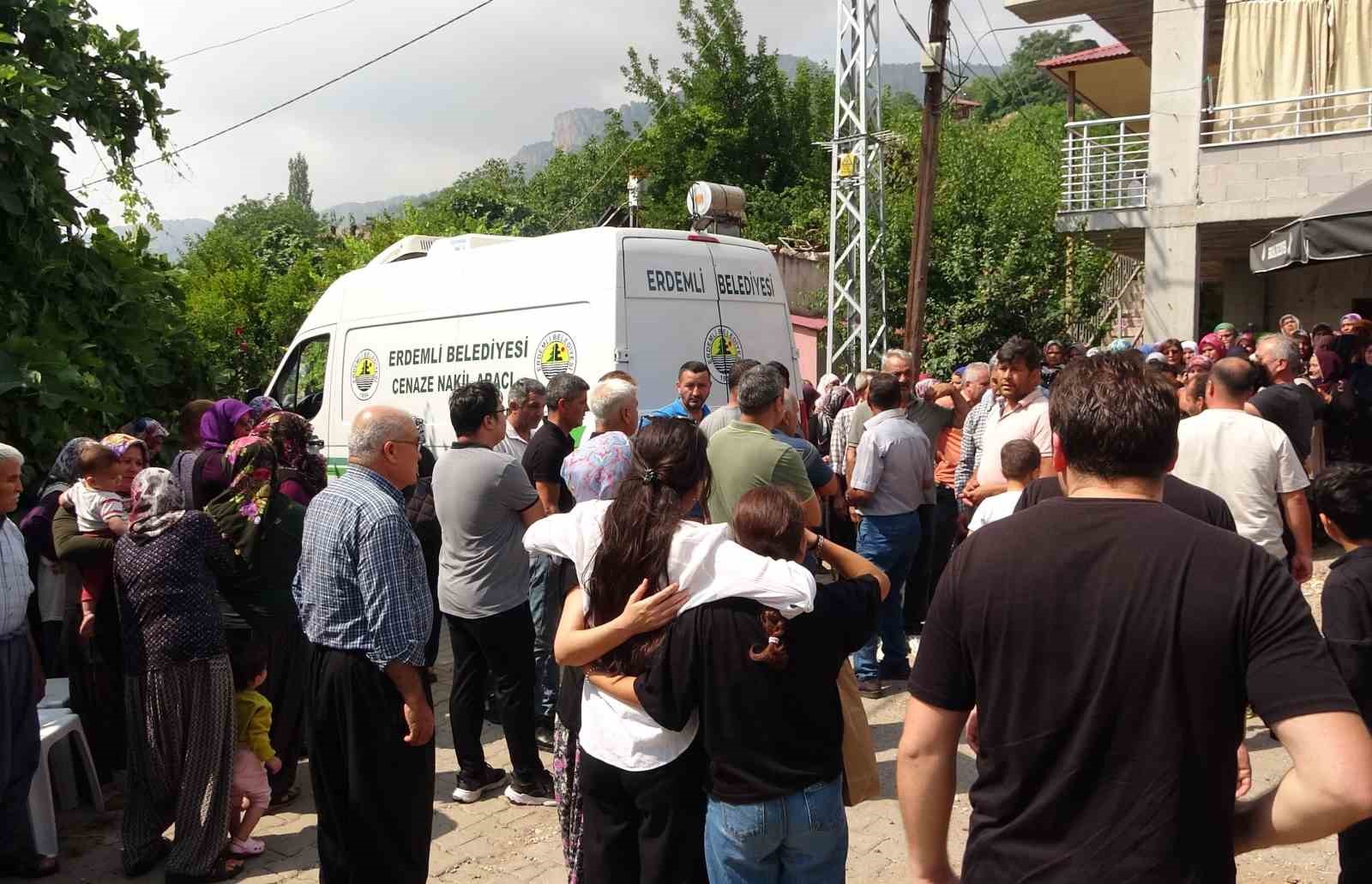 mersin-de-aci-olay-dogum-gununde-hayatini-kaybetti-nikah-gunu-defnedildi