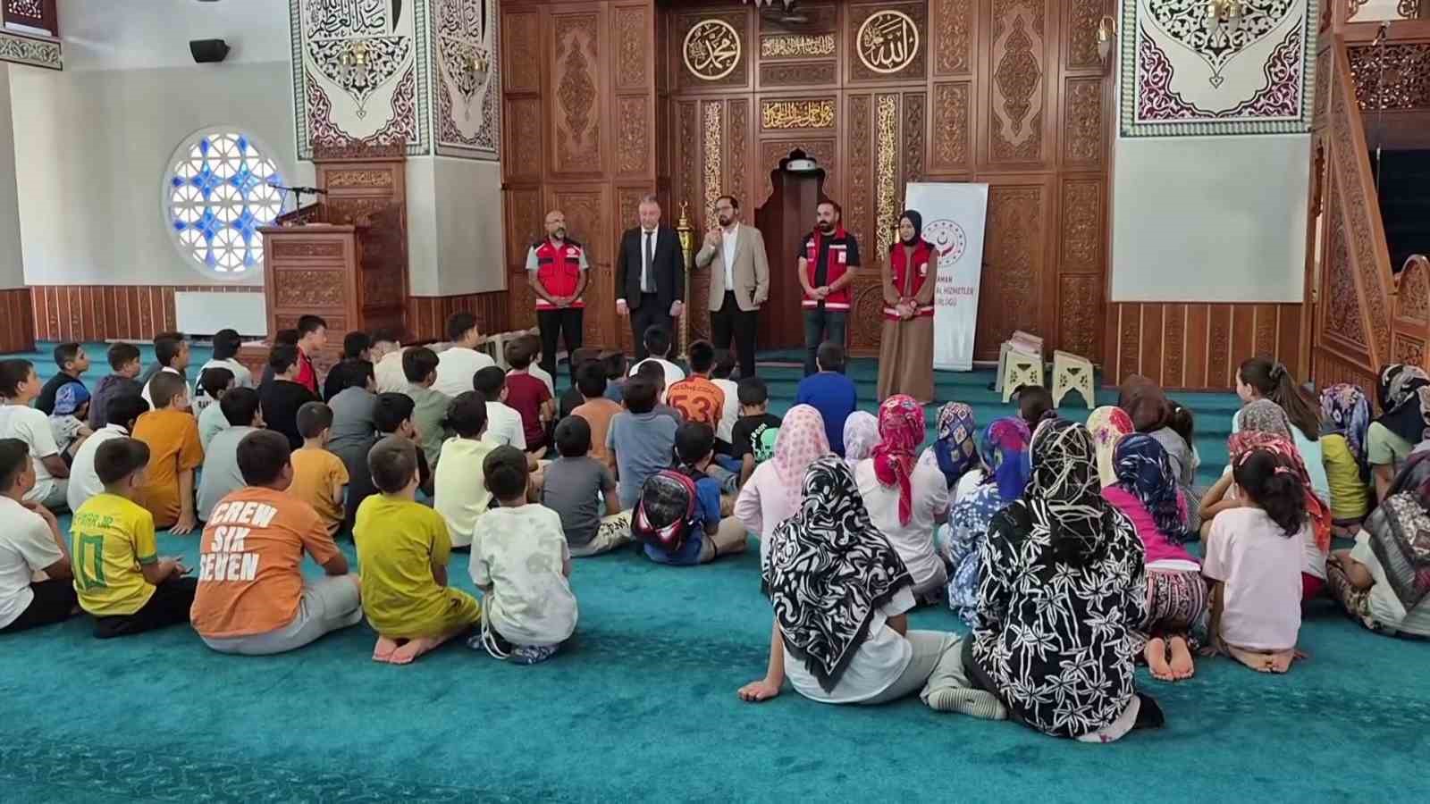 yaz-kur-an-kurslari-nda-bagimliligin-zararlari-anlatildi