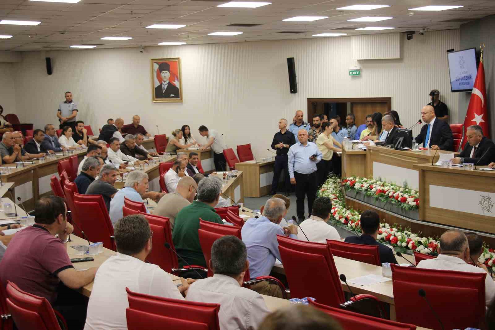 aydin-da-1-5-milyarlik-yol-hamlesi-meclisten-oy-birligiyle-gecti