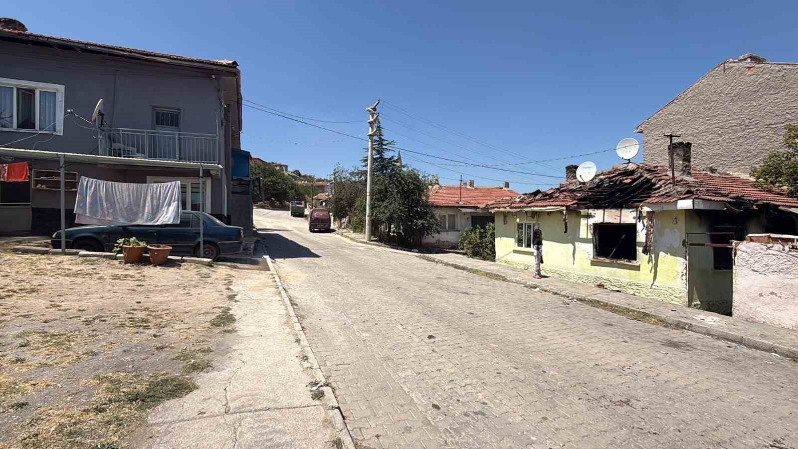 eskisehir-de-silahli-kavganin-ardindan-kundaklama-iddiasi