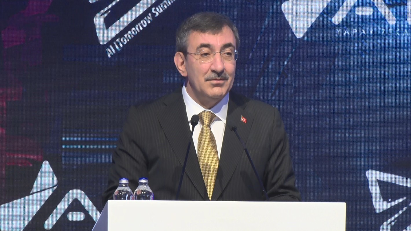 cumhurbaskani-yardimcisi-yilmaz-turkiye-yapay-zeka-endeksinde-2024-yili-sonu-itibariyla-34-uncu-siraya-yukseldi
