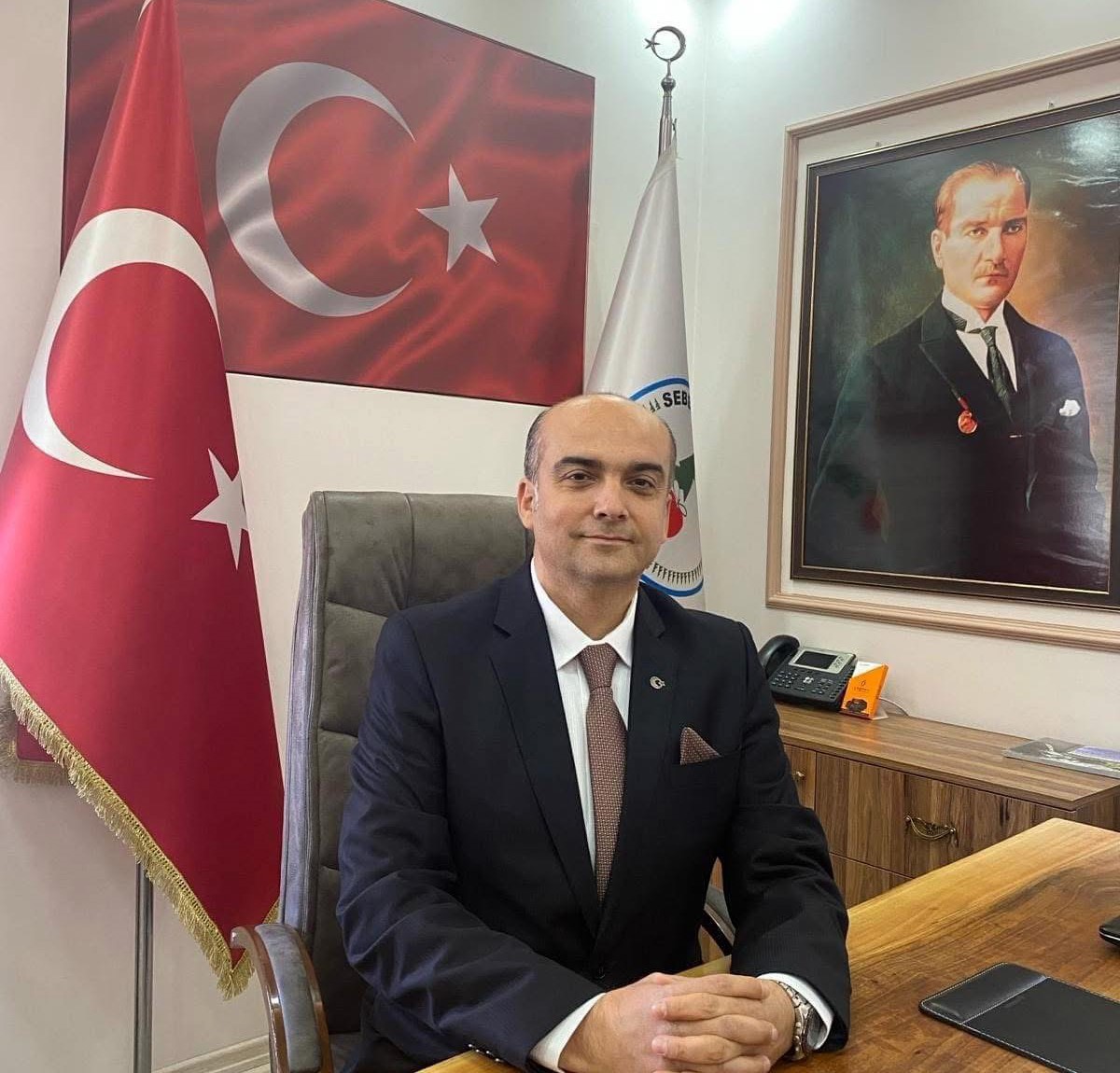 seben-belediye-baskani-uygar-oturakdas-chp-den-istifa-etti
