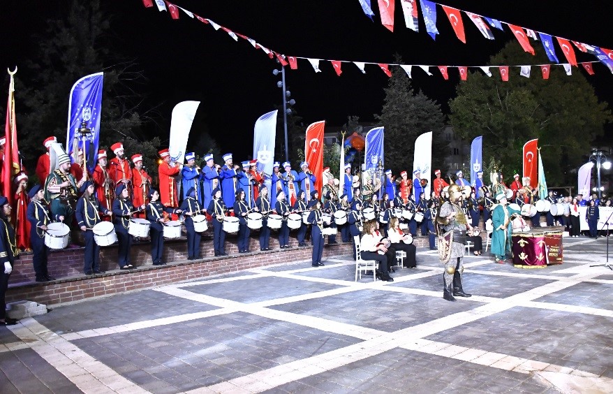88-kisilik-kadro-turkiye-de-bir-ilke-imza-atti